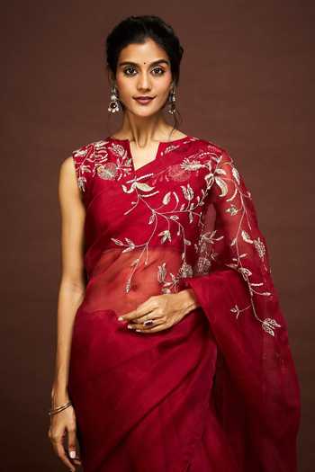 Buy_Issa Studio By Chetana & Swathi_Maroon Silk Organza Split V-neck Shula Embroidered Saree With Blouse 