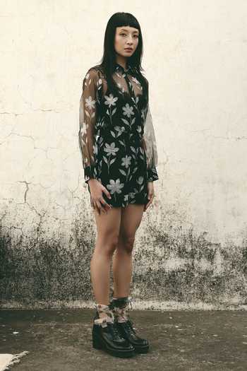 Buy_Atbw_Black Silk Organza Floral Motif Shorts 