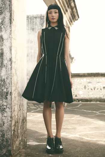 Buy_Atbw_Black Silk Satin Collared Neck Linear Detailing Dress 
