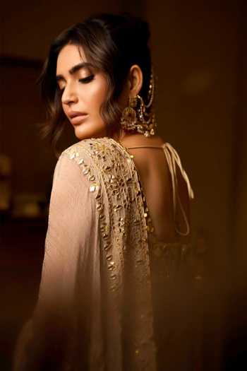 Shop_Itrh_Ivory Chanderi Silk, Tissue, Lampi Mirrors, Gaja Kavya Saree With Work Blouse _at_Aza_Fashions