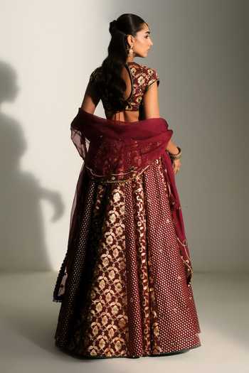 Shop_Mahima Mahajan_Red Chanderi Split V-neck Dua Floral Woven Banarasi Lehenga Set _at_Aza_Fashions