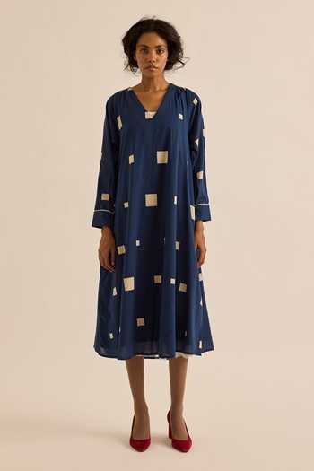 Buy_Kharakapas_White Muslin (mulmul) V-neck Azul Scattered Square Motif Dress _Online_at_Aza_Fashions
