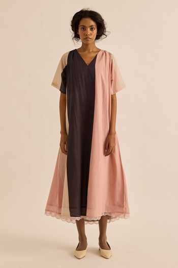 Buy_Kharakapas_Multi Color Muslin (mulmul) V-neck Puce Block Dress _Online_at_Aza_Fashions