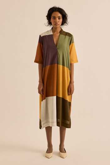 Kharakapas_Multi Color Muslin (mulmul) V-neck Marl Block Paneled Dress _Online_at_Aza_Fashions