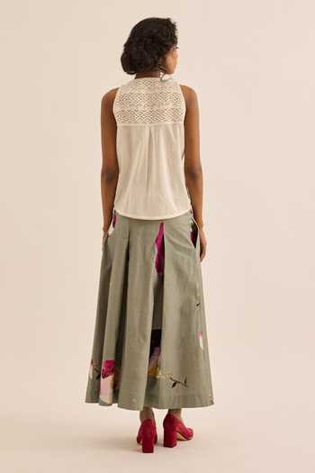 Shop_Kharakapas_Green Oxford Moon Mist Painterly Floral Print Skirt _at_Aza_Fashions