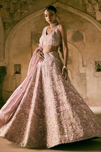 Vedant G_Lavender Organza, Tissue Sweetheart Neck Embroidered Lehenga Set _Online_at_Aza_Fashions