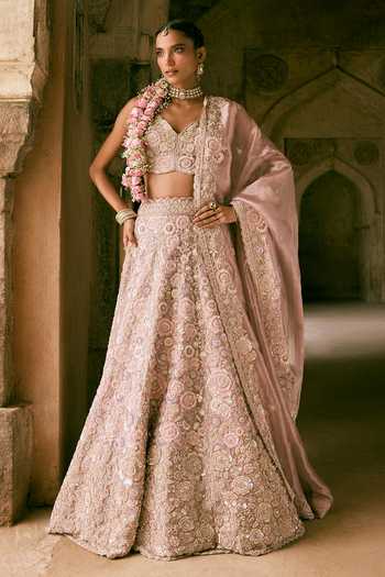 Buy_Vedant G_Lavender Organza, Tissue Sweetheart Neck Embroidered Lehenga Set _at_Aza_Fashions
