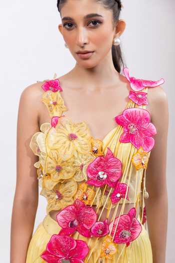 Shop_Smriti By Anju Agarwal_Pink Organza, Chinon Sweetheart Neck Petal Cascade Pre-draped Saree With Blouse _Online_at_Aza_Fashions