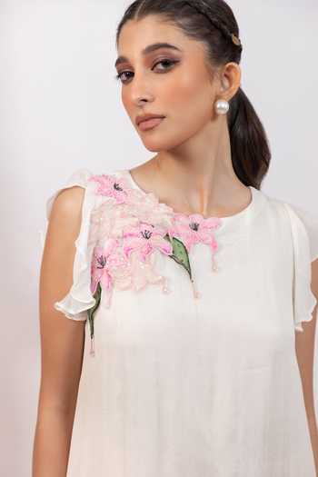 Smriti By Anju Agarwal_Pink Chinon Round Neck Rose Mist Floral Applique Tunic With Palazzo _Online_at_Aza_Fashions