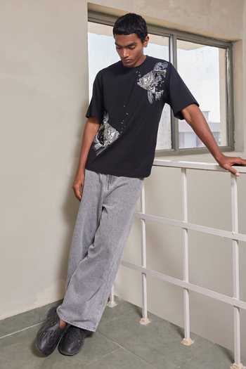 Shop_Shahin Mannan_Black Jersey Big Fish T-shirt _at_Aza_Fashions