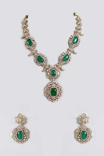 Buy_Auraa Trends_Green Kundan Necklace Set _Online_at_Aza_Fashions