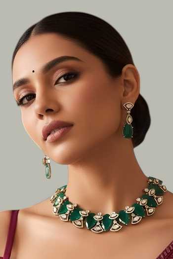 Buy_Auraa Trends_Emerald Green Statement Necklace Set _at_Aza_Fashions