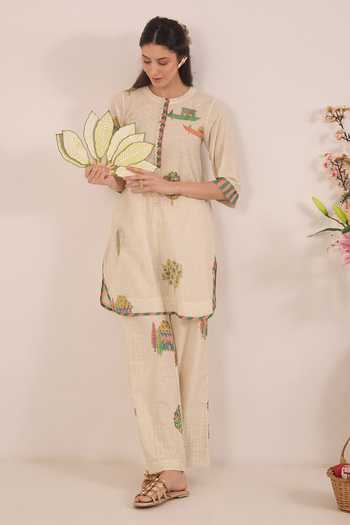 Shivani Bhargava_Cream Cotton Mandarin Collar Gulposh Kurta And Pant Set _at_Aza_Fashions