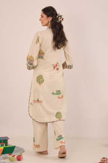 Shop_Shivani Bhargava_Cream Cotton Notched Neck, Yes Gulposh Nature Print Kurta _at_Aza_Fashions