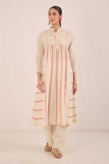 Shivani Bhargava_Ivory Cotton Mandarin Collar, Yes Zoon Striped Kurta And Pant Set _Online_at_Aza_Fashions