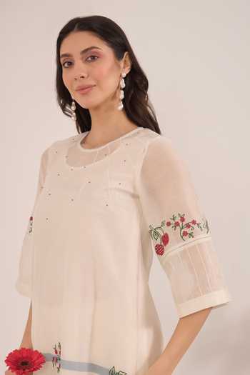 Buy_Shivani Bhargava_Ivory Silk, Chanderi, Cotton Round Neck Chinar Floral Embroidered Kurta Set 