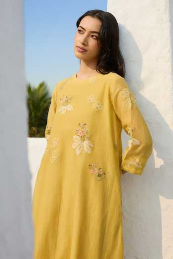 Buy_Vaayu_Yellow Muslin, Cotton Round Neck Rue Embroidered Kurta And Pant Set _Online_at_Aza_Fashions