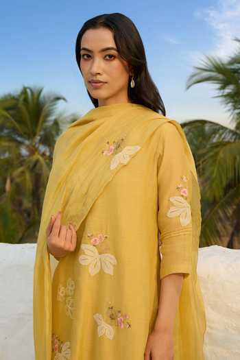 Vaayu_Yellow Cotton, Muslin Split V-neck Rue Embroidered Kurta Set _Online_at_Aza_Fashions