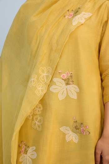 Shop_Vaayu_Yellow Cotton, Muslin Split V-neck Rue Embroidered Kurta Set _Online_at_Aza_Fashions