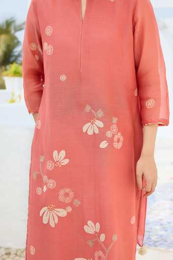 Buy_Vaayu_Coral Cotton, Muslin Keyhole Neck Hibiscus Applique Kurta Set 
