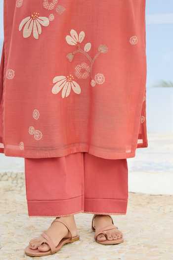 Shop_Vaayu_Coral Cotton, Muslin Keyhole Neck Hibiscus Applique Kurta Set 