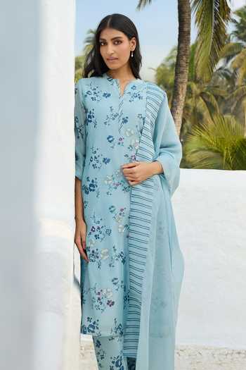 Shop_Vaayu_Sky Blue Muslin, Cotton Split V-neck Floral Print Kurta Set _Online_at_Aza_Fashions