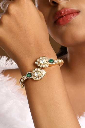 Buy_HRISHA_Green Kundan Polki Micron Gold Polished Bracelet _at_Aza_Fashions