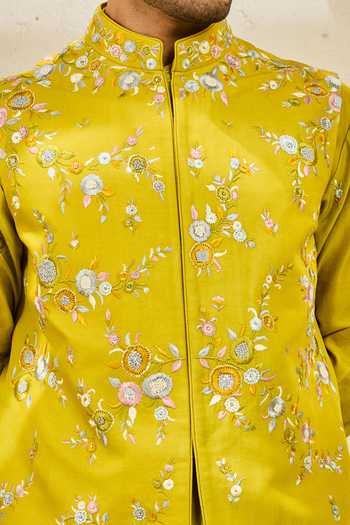 Sarab Khanijou_Yellow Chanderi Silk Floral Reverie Nehru Jacket And Kurta Set _at_Aza_Fashions