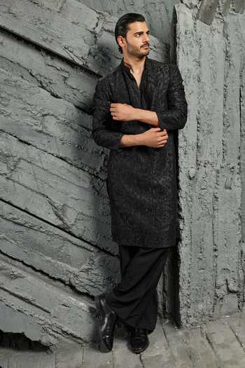 Sarab Khanijou_Black Chanderi Silk Sham Embroidered Kurta Set _at_Aza_Fashions