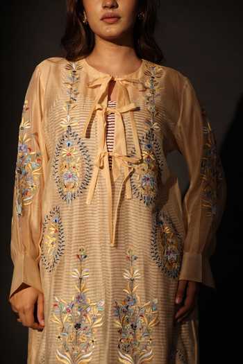 Prama By Pratima Pandey_Peach Cotton, Silk, Chanderi Round Neck Embroidered Kurta _Online_at_Aza_Fashions