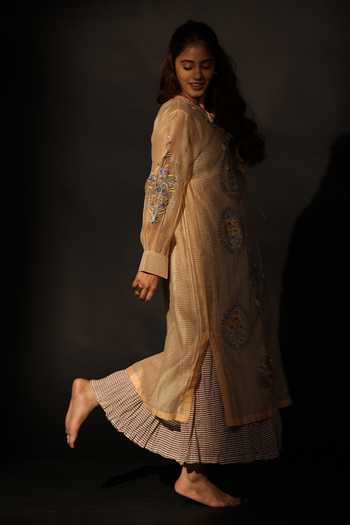 Buy_Prama By Pratima Pandey_Peach Cotton, Silk, Chanderi Round Neck Embroidered Kurta _Online_at_Aza_Fashions