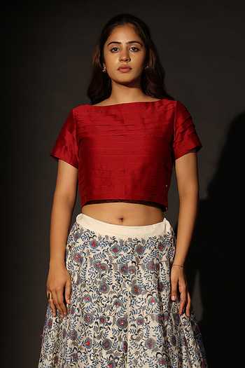 Prama By Pratima Pandey_Ivory Silk, Chanderi Boat Neck Hand Painted Lehenga Set _Online_at_Aza_Fashions