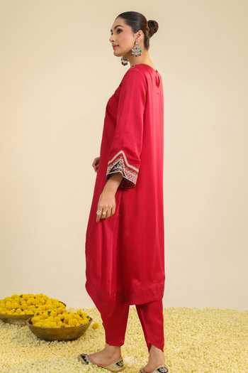 Roohbyridhimaa_Red Silk Satin Round Neck, Yes Amayra Embroidered Kurta And Pant Set _Online_at_Aza_Fashions