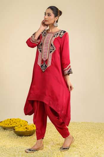 Roohbyridhimaa_Red Silk Satin Round Neck, Yes Amayra Embroidered Kurta And Pant Set _at_Aza_Fashions