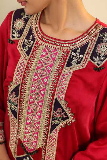 Roohbyridhimaa_Red Silk Satin Round Neck, Yes Amayra Embroidered Kurta And Pant Set 