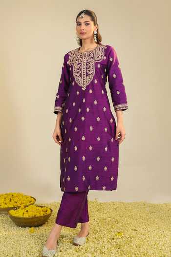 Roohbyridhimaa_Purple Silk, Organza, Viscose Round Neck, Yes Muktalif Embroidered Kurta Set _at_Aza_Fashions