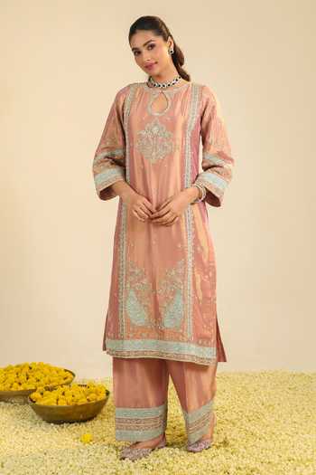 Buy_Roohbyridhimaa_Peach Tissue Keyhole Neck Pink Lamhe Embroidered Kurta Set _Online_at_Aza_Fashions