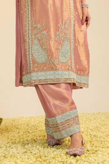 Roohbyridhimaa_Peach Tissue Keyhole Neck Pink Lamhe Embroidered Kurta Set _at_Aza_Fashions