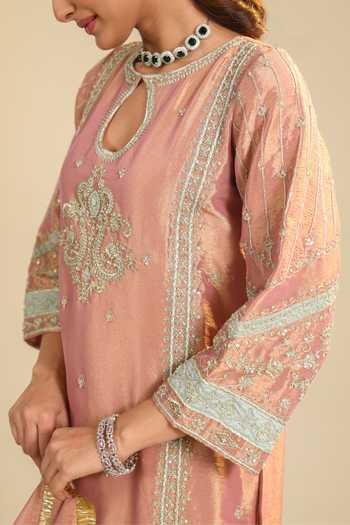 Roohbyridhimaa_Peach Tissue Keyhole Neck Pink Lamhe Embroidered Kurta Set _Online