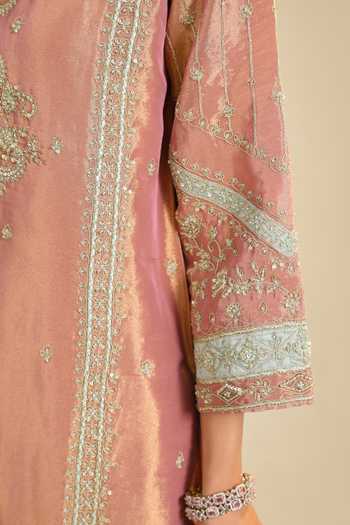 Buy_Roohbyridhimaa_Peach Tissue Keyhole Neck Pink Lamhe Embroidered Kurta Set _Online