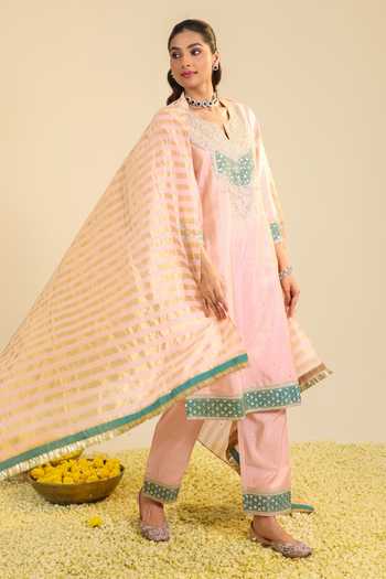 Buy_Roohbyridhimaa_Pink Silk, Chanderi, Tissue Split V-neck Akshi Embroidered Kurta Set _Online_at_Aza_Fashions