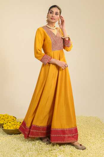 Roohbyridhimaa_Orange Organza, Viscose V-neck Zardozi Embroidered Anarkali And Dupatta Set _at_Aza_Fashions