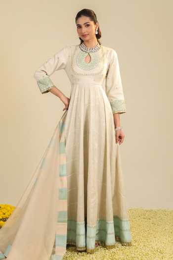Buy_Roohbyridhimaa_Off White Organza, Tissue Shimmer Tarini Embroidered Anarkali With Dupatta _Online_at_Aza_Fashions