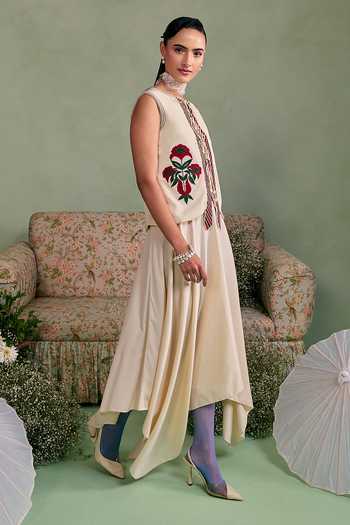 Buy_Surabhi Arya_Ivory Cotton, Twill Choker Neck Lace Up Detail Top And Skirt Set 