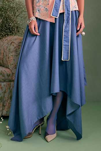 Surabhi Arya_Peach Cotton, Twill Plunge Neck Applique Embroidered Blouse Skirt Set _Online_at_Aza_Fashions