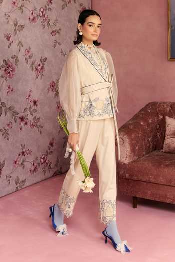 Surabhi Arya_Ivory Cotton, Twill Collared Neck Applique Embroidered Shirt And Pant Set _at_Aza_Fashions