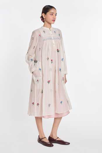 Buy_Payal Pratap_Ivory Silk, Cotton Mandarin Collar Ariseama Embroidered Tunic _Online_at_Aza_Fashions