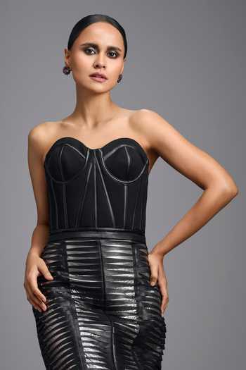 Buy_Deepika Arora_Black Ponte Roma Sweetheart Neck Structured Corset Top _at_Aza_Fashions