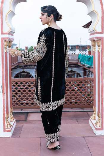 Shop_Tarrz_Black Silk, Velvet Round Neck Embroidered Kurta And Pant Set _at_Aza_Fashions