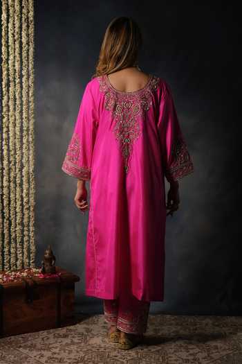 Shop_Tarrz_Pink Silk Scoop Neck, Yes Embroidered Bangalore Kurta And Pant Set _at_Aza_Fashions